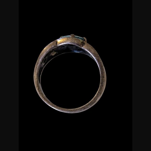 925 Oxidized Sterling Dyed Howlite Open Pattern Size 8 Ring - Picture 4 of 8